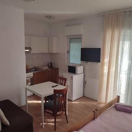 Apartmani Ledenko Kaštela Exterior foto